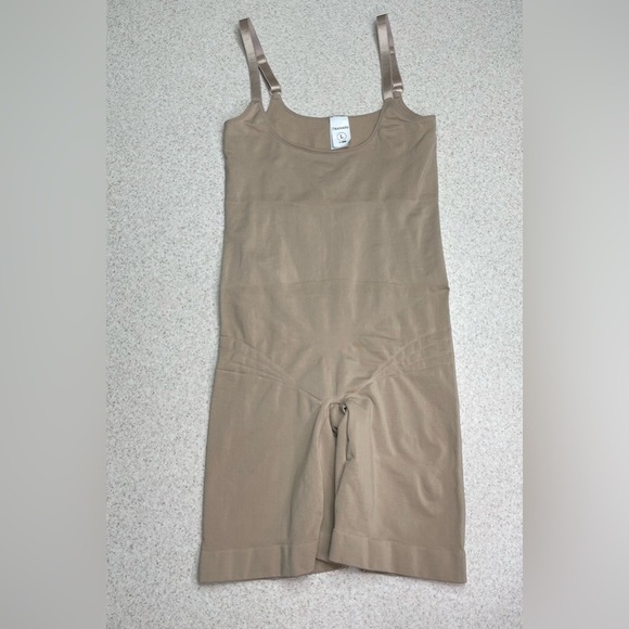 Franato Shapewear Shapesuit Tan Mid Thigh Size Large - Picture 3 of 9